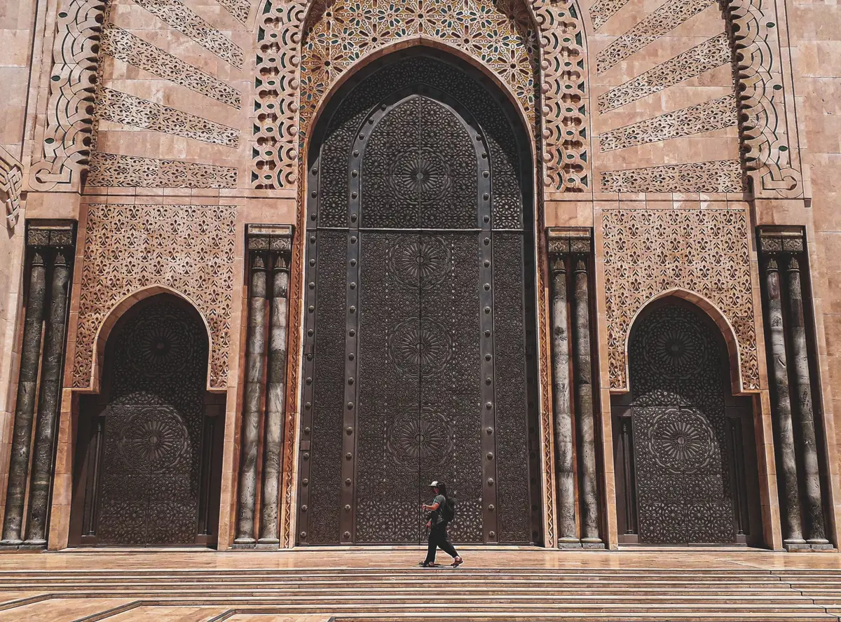 Hassan II Camii kapıları, Casablanca Fas'ta İslami mimari detayı