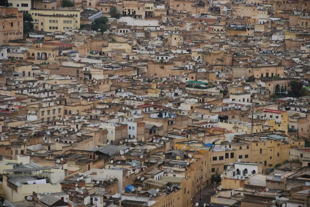 Fes Medina'sı, Fas - geleneksel mimariyle dolu eski şehir manzarası